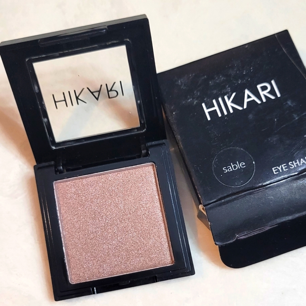 NEW Hikari Rose Gold eyeshadow in shade Sable